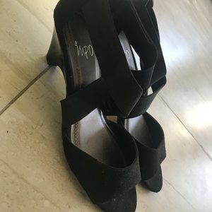 Black strappy kitty heels
